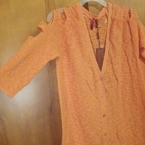 (g1-12) NWT. APRICOT ladder cut sleeves cardigan XL